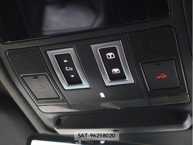 ROVER DEFENDER 2023-11 6265765-19