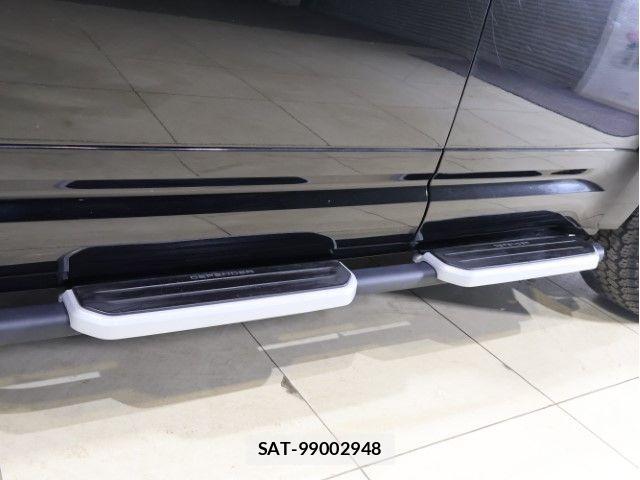 ROVER DEFENDER 2021-02 6614565-12