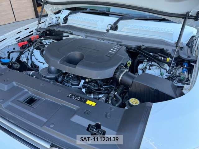 ROVER DEFENDER 2023-02 6614560-13