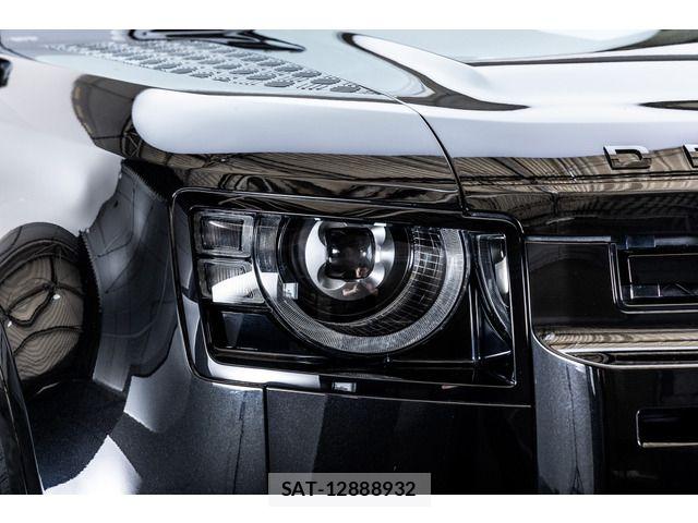 ROVER DEFENDER 2023-05 6817033-13