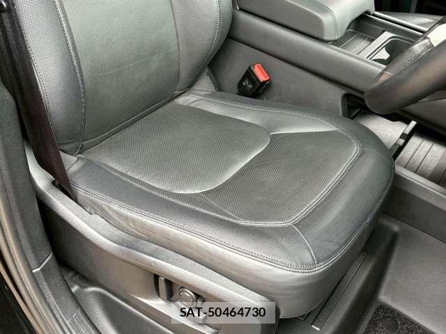 ROVER DEFENDER 2024-03 6912255-16
