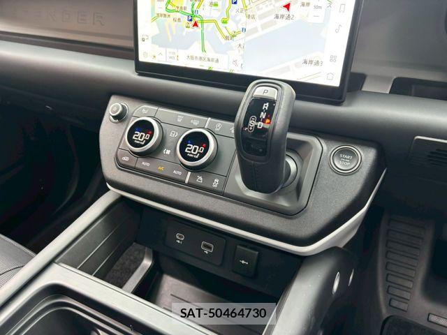 ROVER DEFENDER 2024-03 6912255-21