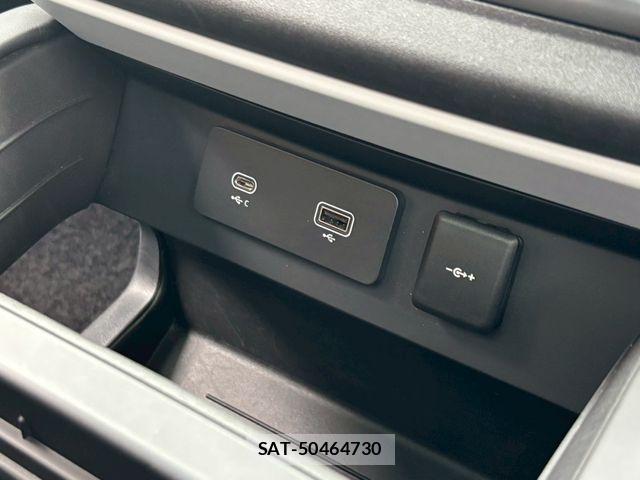 ROVER DEFENDER 2024-03 6912255-23