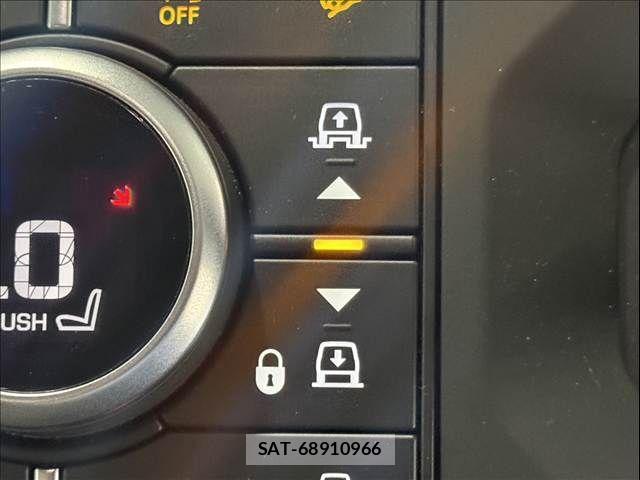 ROVER DEFENDER 2021-06 7021457-9