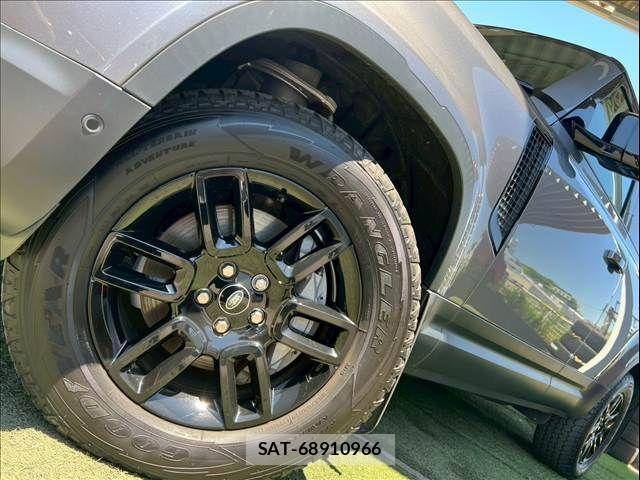 ROVER DEFENDER 2021-06 7021457-18