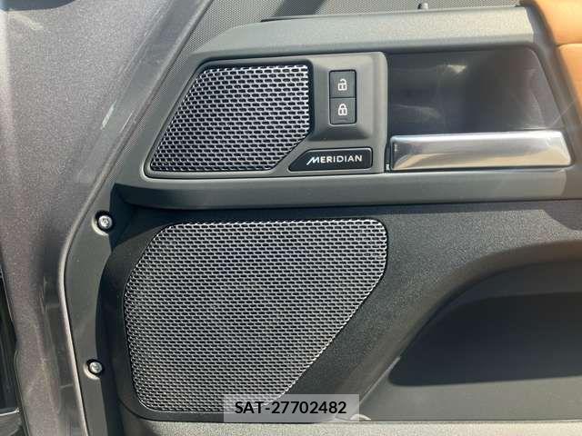 ROVER DEFENDER 2023-05 7060549-10