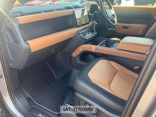 ROVER DEFENDER 2023-05 7060549-16
