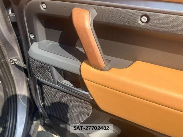 ROVER DEFENDER 2023-05 7060549-19