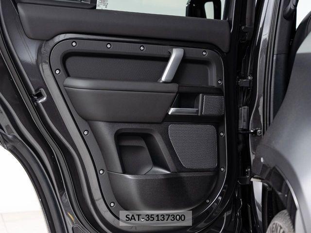 ROVER DEFENDER 2024-12 7060536-4