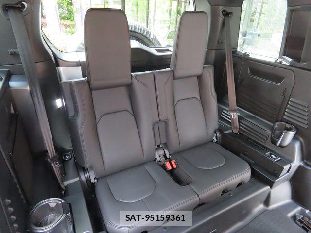 ROVER DEFENDER 2024-06 7218478-24