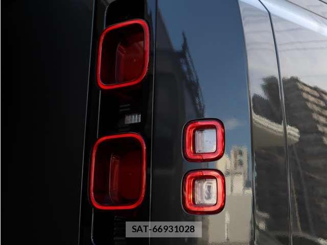 ROVER DEFENDER 2025-02 7224520-10