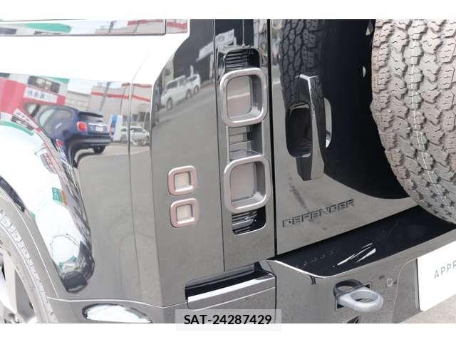 ROVER DEFENDER 2023-12 7217672-13