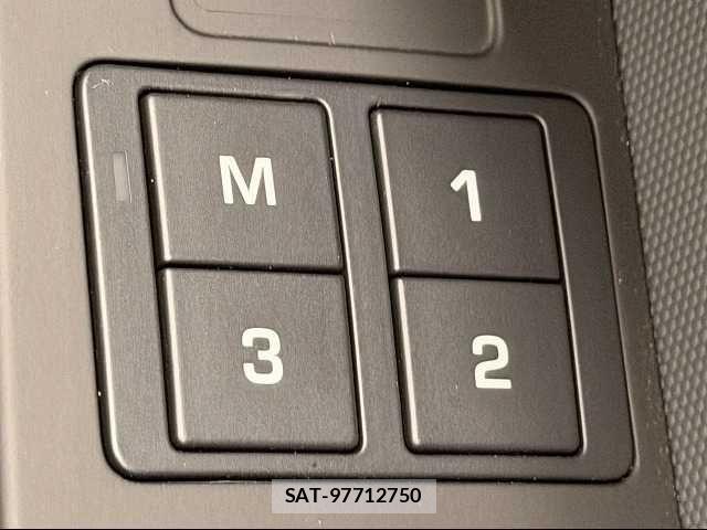 ROVER DEFENDER 2024-03 7252178-5