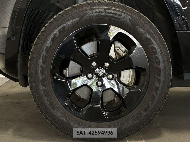 ROVER DEFENDER 2023-07 7329899-9