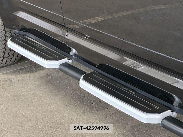 ROVER DEFENDER 2023-07 7329899-11