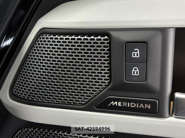 ROVER DEFENDER 2023-07 7329899-16