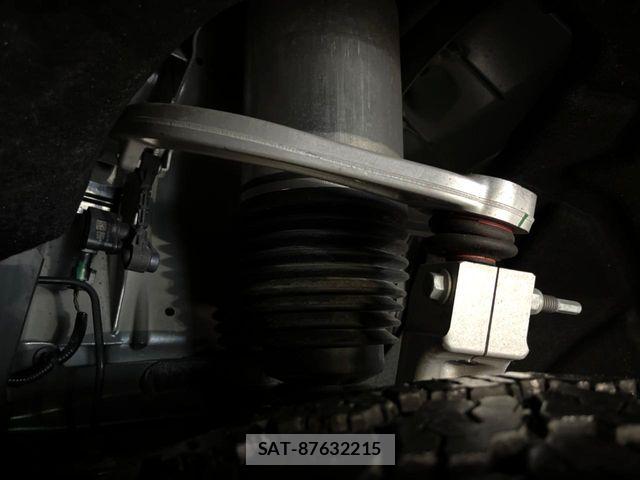 ROVER DEFENDER 2022-10 7329883-19