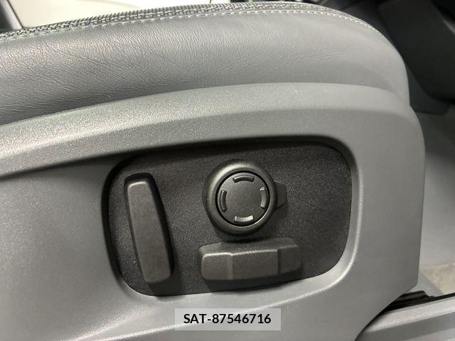 ROVER DEFENDER 2024-04 7329886-10