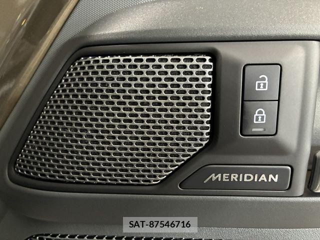 ROVER DEFENDER 2024-04 7329886-12