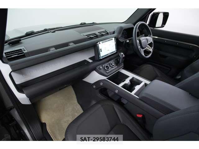 ROVER DEFENDER 2025-03 7359678-16