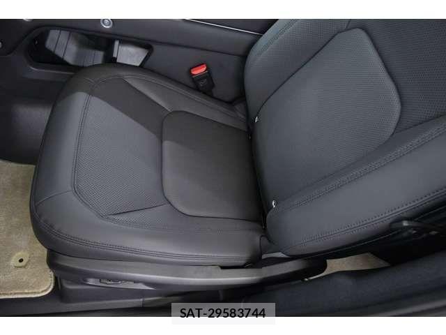 ROVER DEFENDER 2025-03 7359678-1