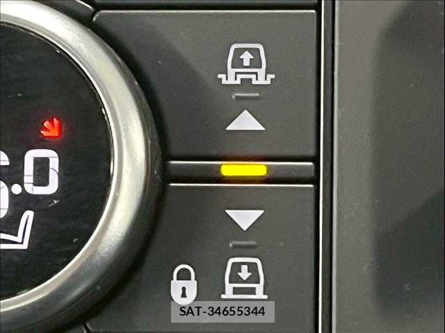 ROVER DEFENDER 2021-01 7359679-9