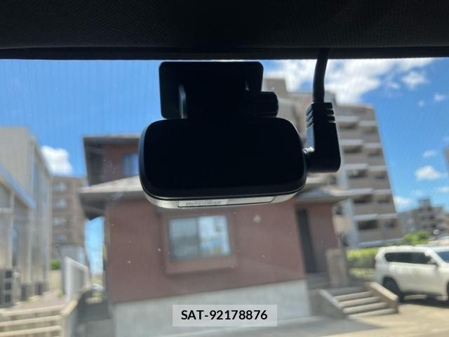 ROVER DEFENDER 2022-07 7393932-24