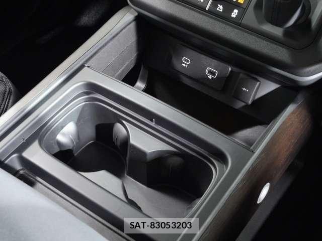 ROVER DEFENDER 2023-09 7502686-24