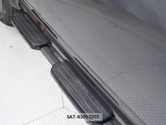ROVER DEFENDER 2023-09 7502686-6