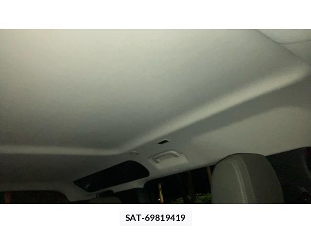 ROVER DEFENDER 2021-02 7619728-21