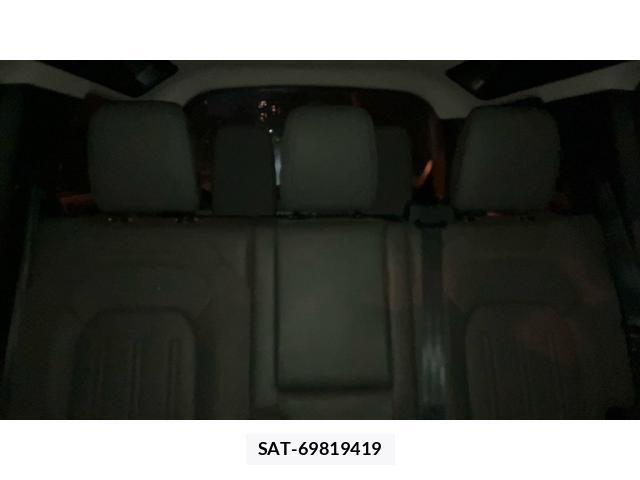ROVER DEFENDER 2021-02 7619728-22