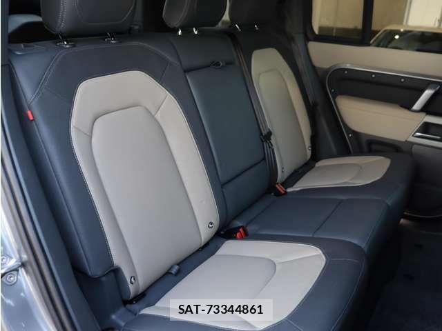 ROVER DEFENDER 2023-06 7619725-13