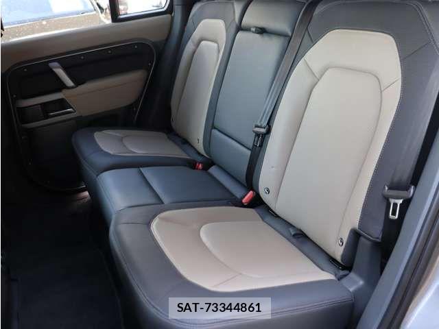 ROVER DEFENDER 2023-06 7619725-15