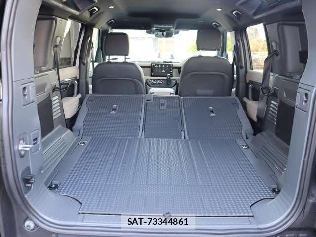 ROVER DEFENDER 2023-06 7619725-24