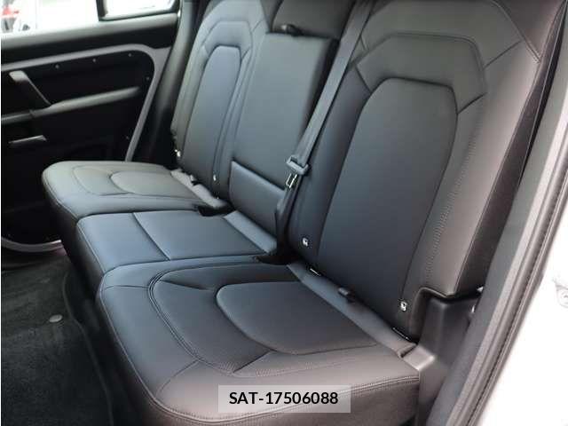 ROVER DEFENDER 2025-12 7619726-13