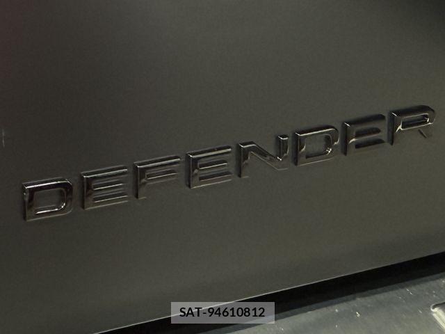 ROVER DEFENDER 2023-08 7728189-13