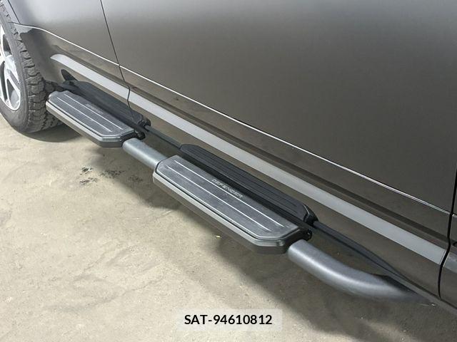 ROVER DEFENDER 2023-08 7728189-14