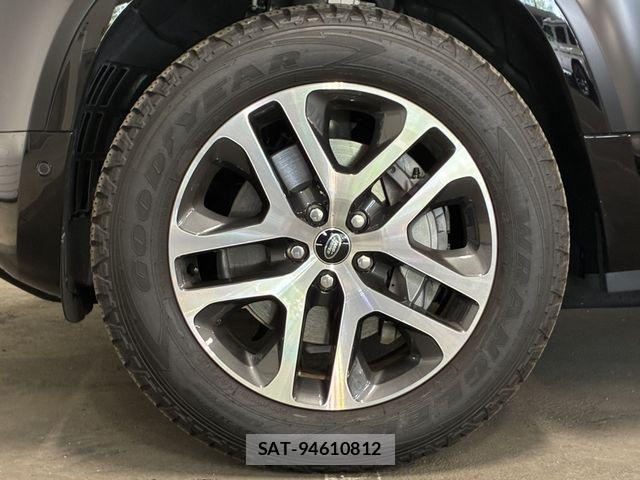 ROVER DEFENDER 2023-08 7728189-15