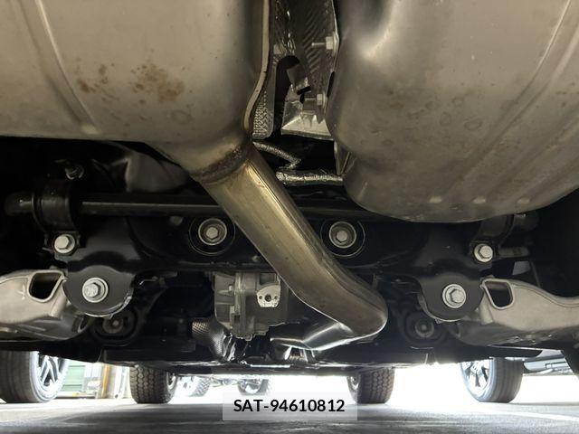 ROVER DEFENDER 2023-08 7728189-16