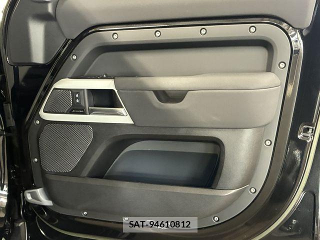 ROVER DEFENDER 2023-08 7728189-19