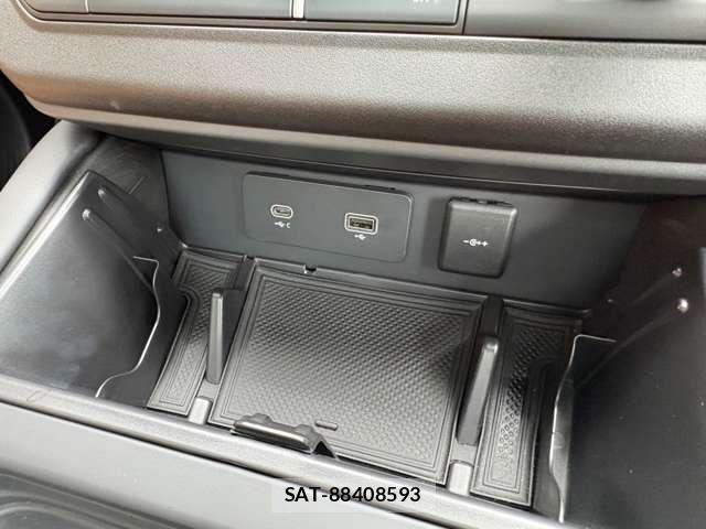 ROVER DEFENDER 2024-10 7879245-15