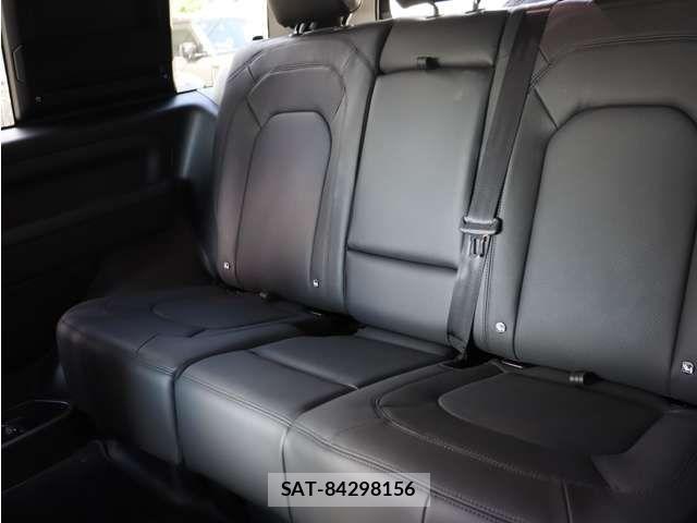 ROVER DEFENDER 2025-12 7879249-15
