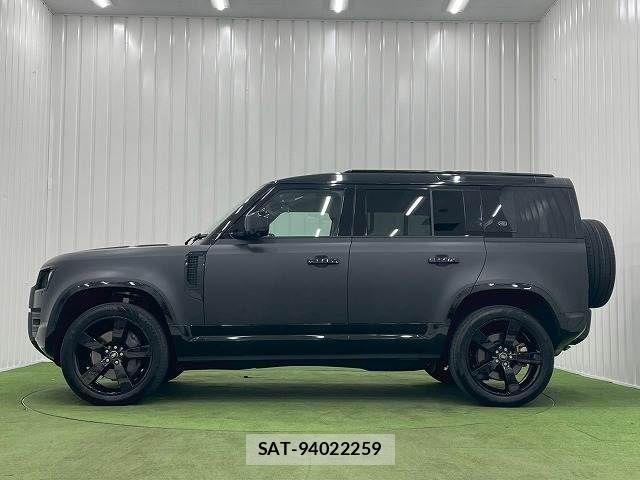 ROVER DEFENDER 2022-08 7963637-13