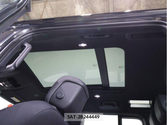 ROVER DEFENDER 2023-06 7980895-12