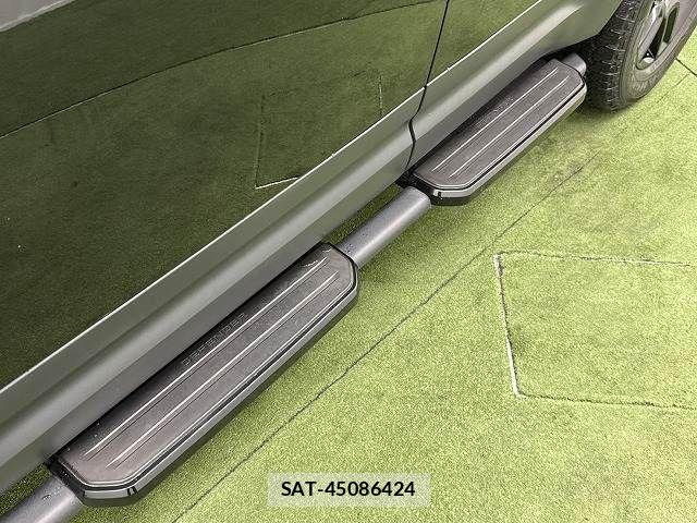ROVER DEFENDER 2021-09 8075430-5