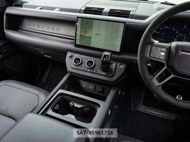 ROVER DEFENDER 2024-01 8075427-19