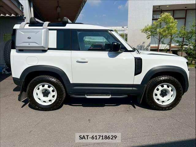 ROVER DEFENDER 2021-04 8146626-14