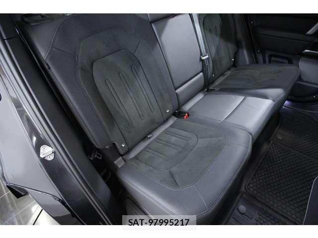 ROVER DEFENDER 2024-01 8159148-9