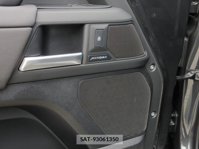 ROVER DEFENDER 2025-09 8209993-16