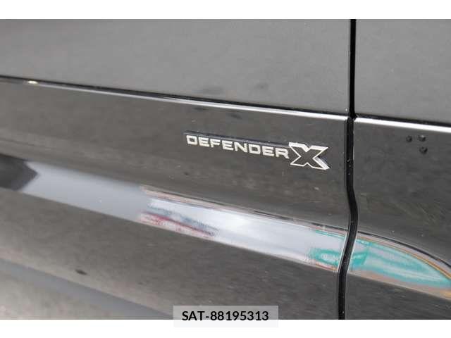 ROVER DEFENDER 2023-05 8209994-17